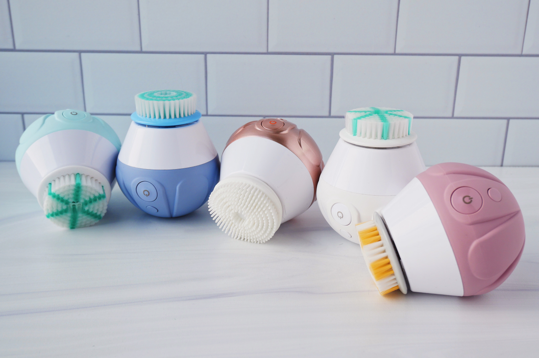 Facial Brush Face Off